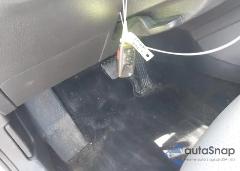 2013 Volkswagen Jetta Hybrid Sel Premium z USA, uszkodzony, nr VIN 3VW637AJ4DM264100